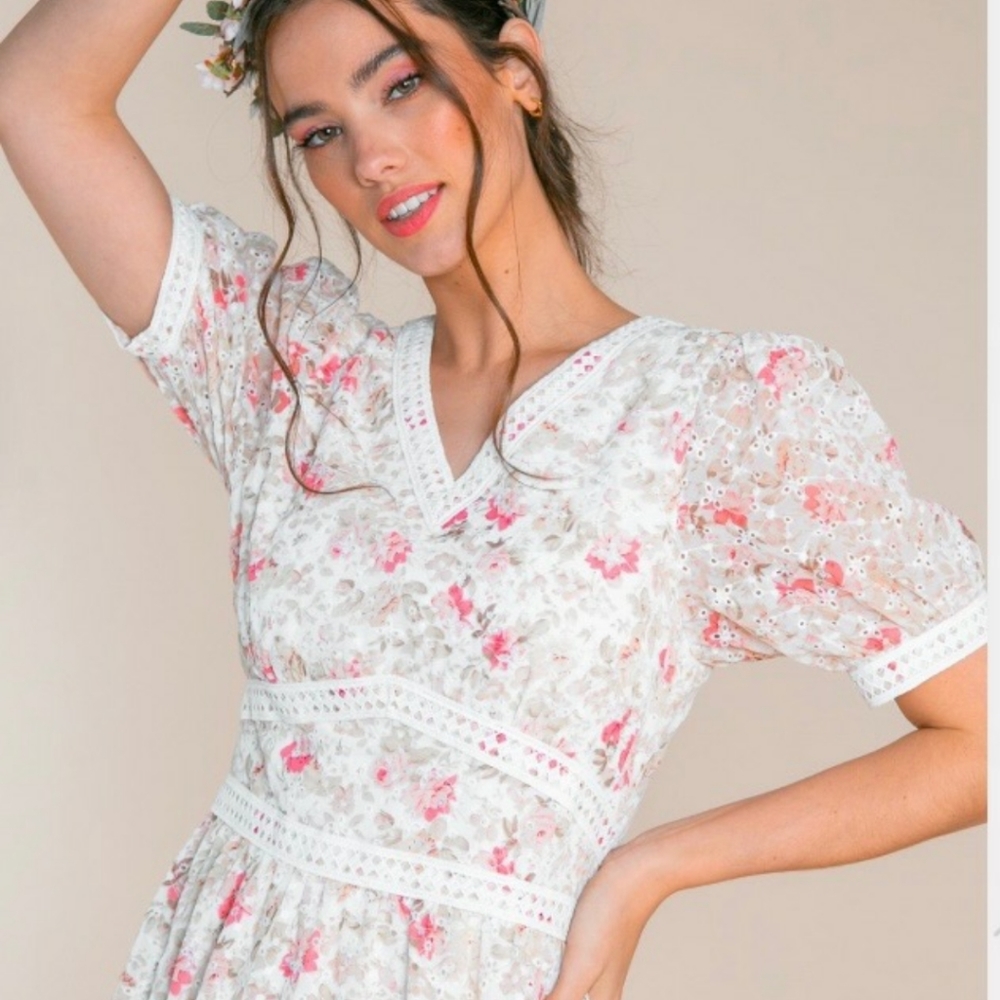 Ivy City Co  BNWT Essie Eyelet Floral 2X dress